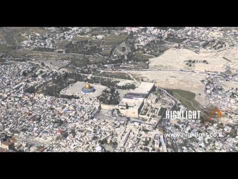 AJ4K 007 - Aerial 4K footage of Jerusalem - the old city and Temple Mount from the south-west
